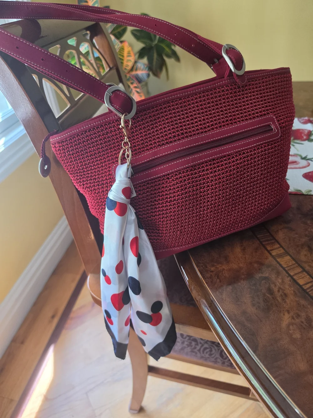 ✨️🧣The Sak Burgundy Tote Bag with Scarf Charm